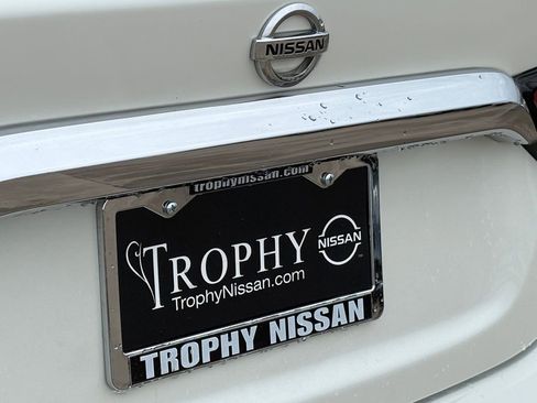 Used 2021 Nissan Maxima 3.5 SV w/ Floor Mat Group image 8