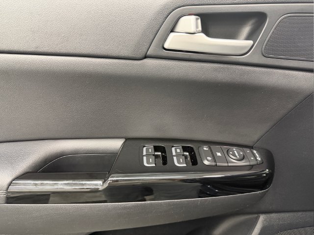 Used 2019 Kia Sportage EX FWD image 14