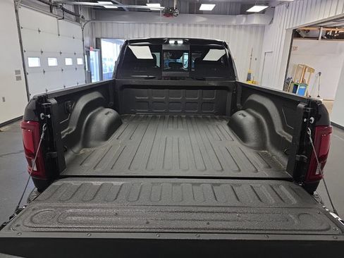 New 2026 RAM 2500 Big Horn AWD/4WD image 35