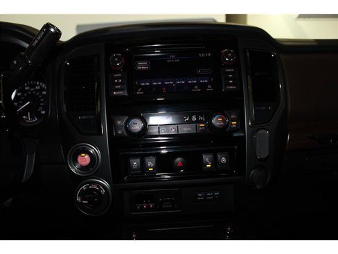 Used 2019 Nissan Titan Platinum Reserve w/ Platinum Utility Package image 35