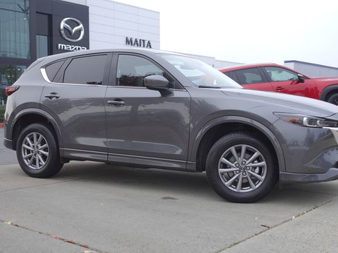 Certified 2025 MAZDA CX-5 AWD 2.5 S w/ Preferred Package image 4