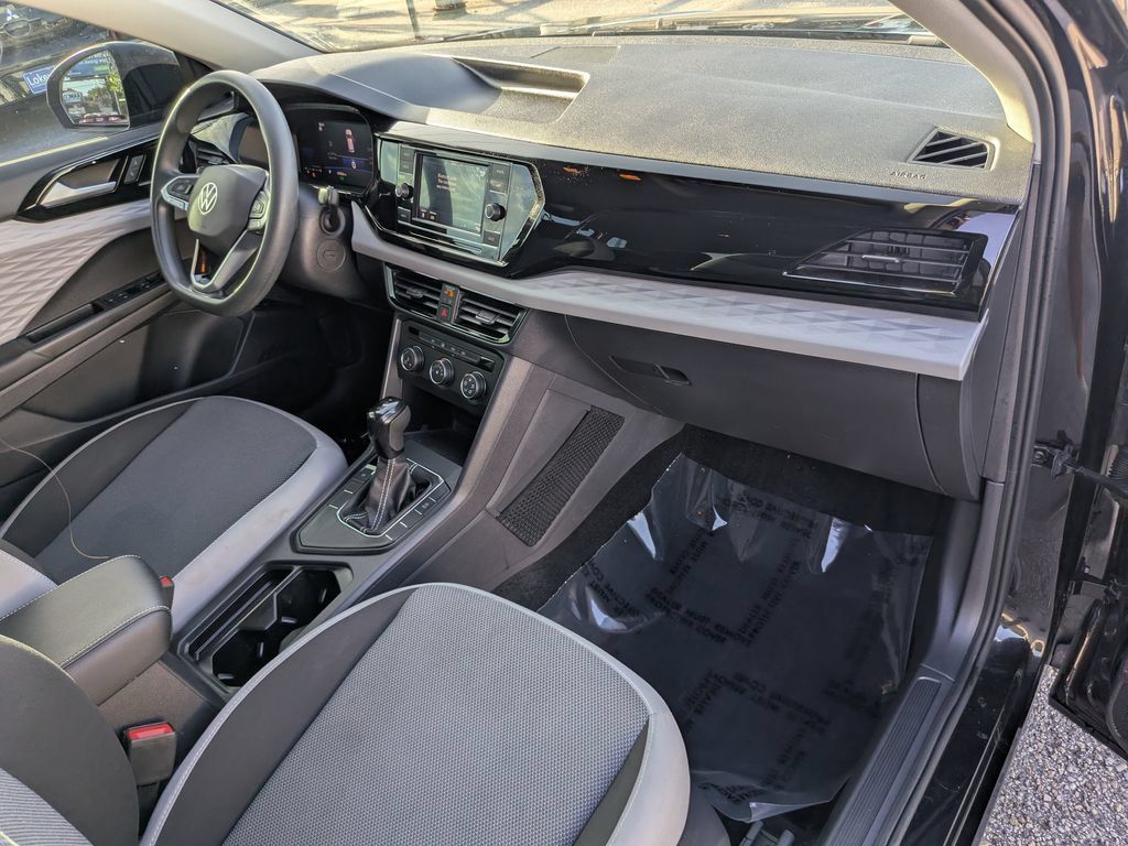 Certified 2022 Volkswagen Taos S FWD image 10