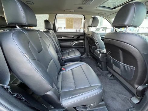 Certified 2023 Kia Telluride S w/ S Sunroof Package AWD/4WD image 26