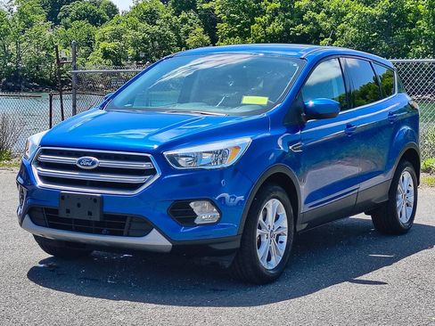 Used 2017 Ford Escape SE AWD/4WD image 3
