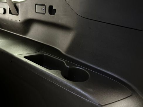 Used 2021 Chevrolet Suburban Z71 w/ Z71 Off-Road Package image 33