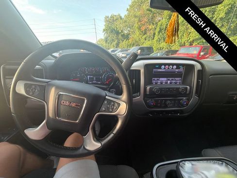 Used 2017 GMC Sierra 1500 SLE w/ SLE Value Package AWD/4WD image 12