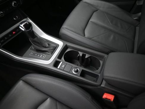 Used 2025 Audi Q3 2.0T Premium AWD/4WD image 31