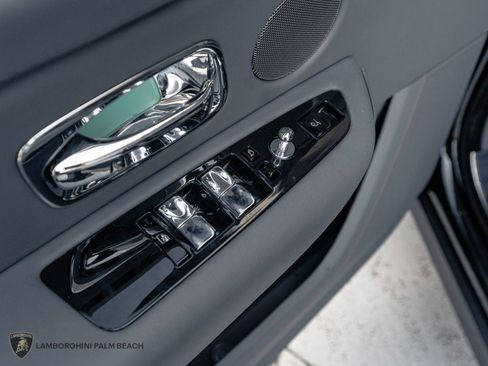 Used 2023 Rolls-Royce Cullinan image 30