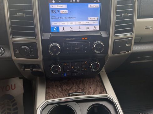 Used 2019 Ford F250 Lariat w/ Lariat Ultimate Package image 11