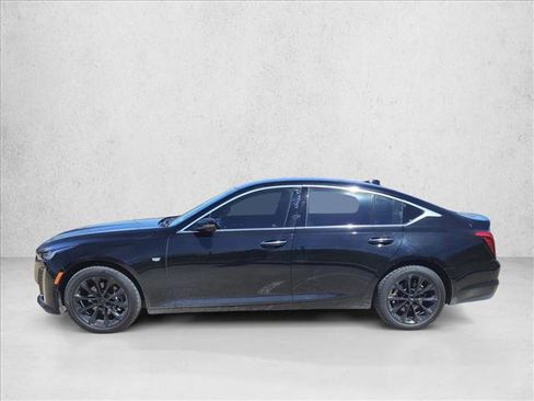 Used 2023 Cadillac CT5 Luxury image 3