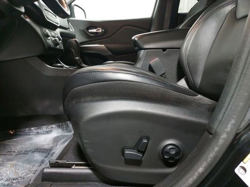 Used 2021 Jeep Cherokee Latitude Lux image 29