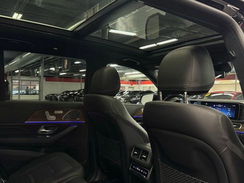 Used 2024 Mercedes-Benz GLS 63 AMG 4MATIC image 31