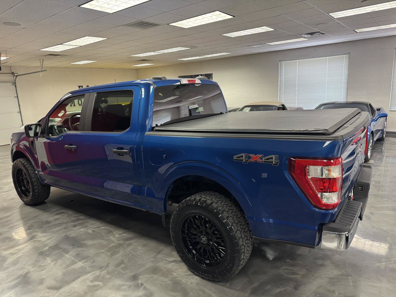 Used 2022 Ford F150 XL w/ Equipment Group 101A High AWD/4WD image 12