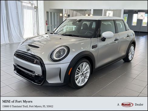 Certified 2024 MINI Cooper S image 1