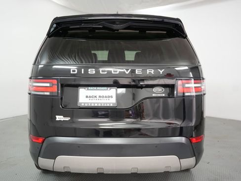 Used 2017 Land Rover Discovery HSE image 8