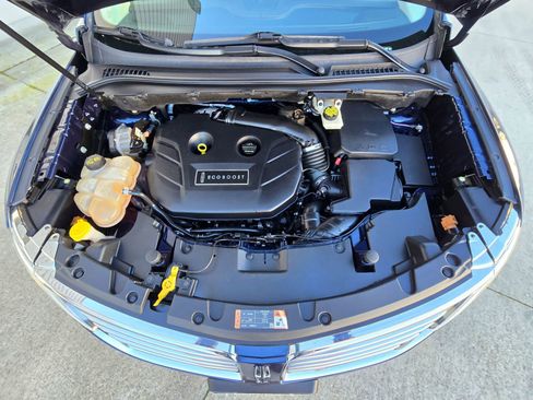 Used 2015 Lincoln MKC Sport Utility 4D w/ Equipment Group 102A Reserve image 34