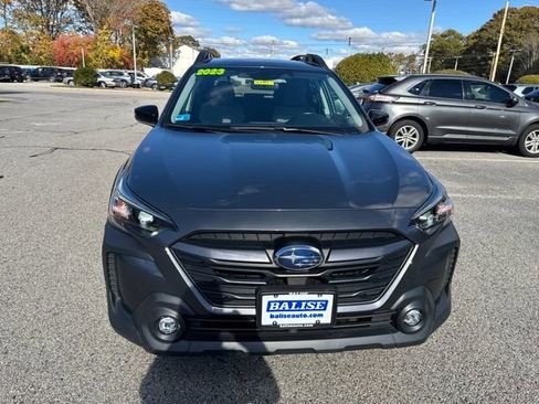 Used 2023 Subaru Outback Premium image 2