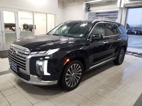 Certified 2025 Hyundai Palisade Calligraphy image 2