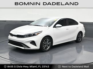 Used 2022 Kia Forte LXS video 1