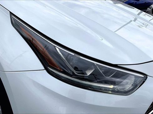 Used 2022 Toyota Highlander Limited image 30