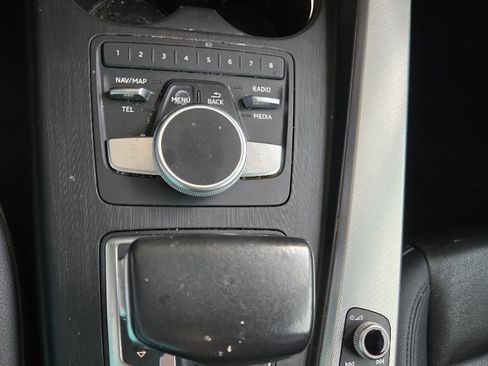 Used 2017 Audi A4 2.0T Premium w/ Audi MMI Navigation Plus image 7