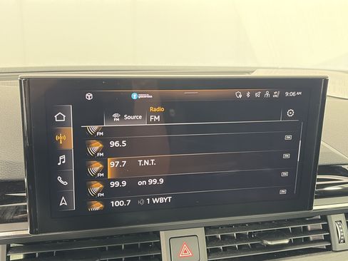 Used 2020 Audi A4 2.0T Premium w/ Convenience Package AWD/4WD image 26
