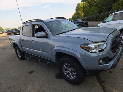 Used 2019 Toyota Tacoma SR5 image 3