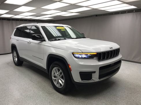 Used 2023 Jeep Grand Cherokee L Laredo w/ Luxury Tech Group I image 5