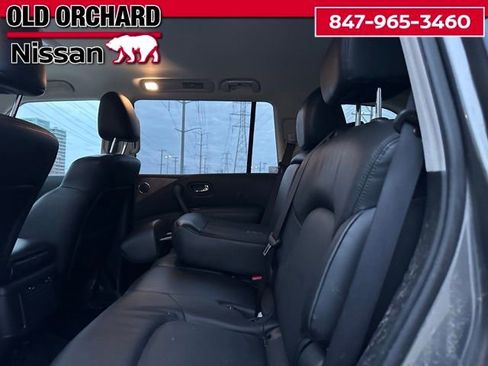 Used 2024 Nissan Armada SL image 12