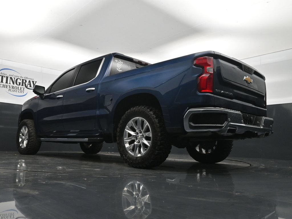 Used 2022 Chevrolet Silverado 1500 LTZ w/ LTZ Premium Package AWD/4WD image 30