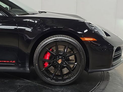 New 2026 Porsche 911 Carrera 4S image 11