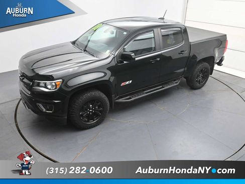 Used 2018 Chevrolet Colorado Z71 w/ Z71 Midnight Edition AWD/4WD image 29