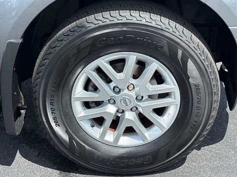 Used 2017 Nissan Frontier SV RWD image 32