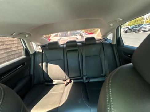 Used 2024 Honda Civic Touring image 9