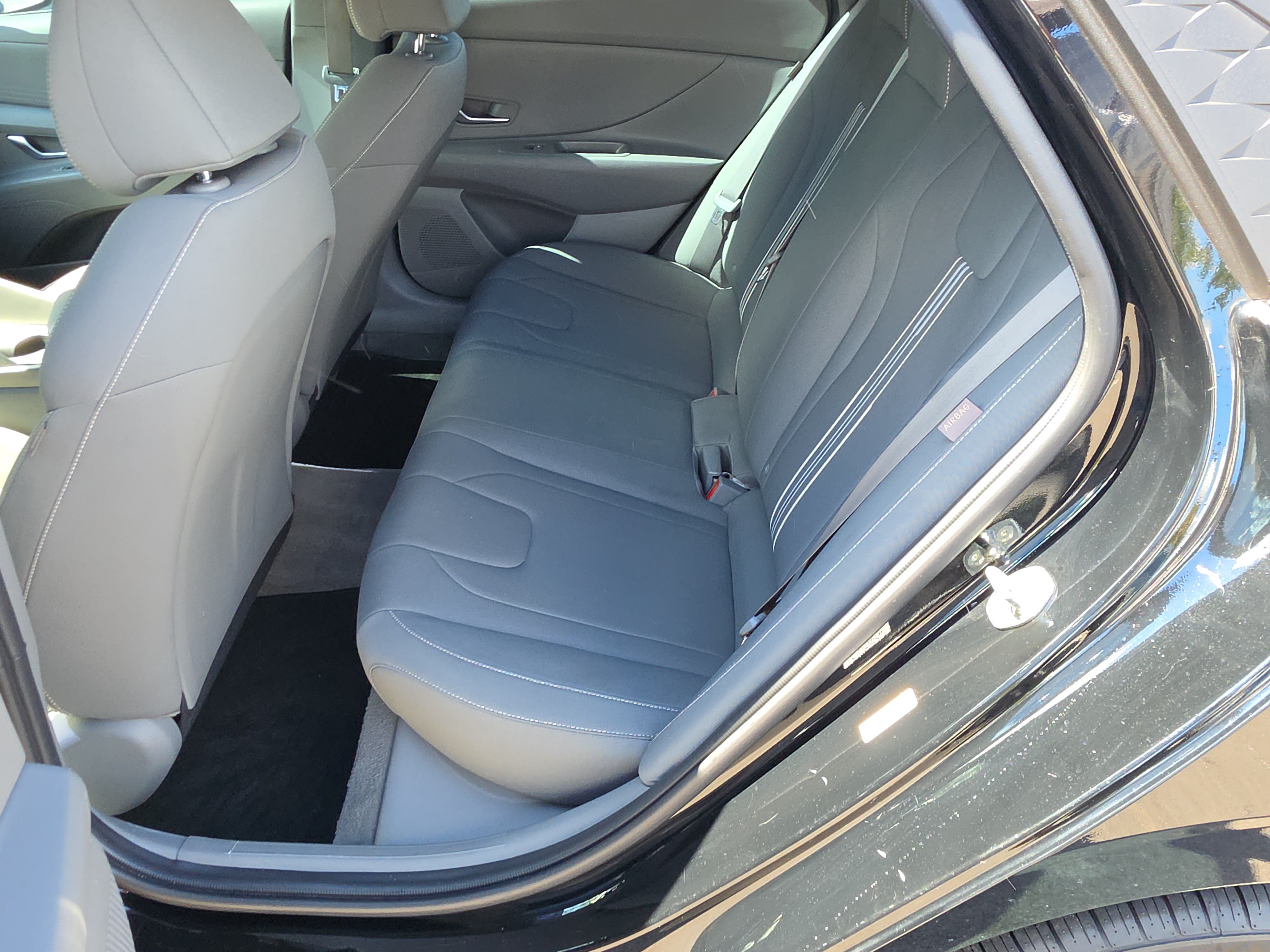 Used 2024 Hyundai Elantra SEL FWD image 15