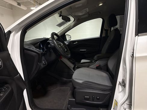 Used 2014 Ford Escape SE FWD image 19