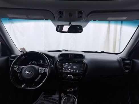 Used 2018 Kia Soul ! w/ Tech Package FWD image 31