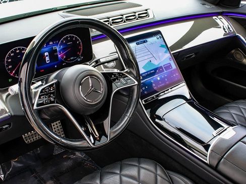 Used 2022 Mercedes-Benz S 500 S 500 image 17