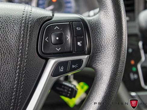 Used 2018 Toyota Sienna LE image 24