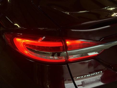 Used 2017 Ford Fusion Platinum FWD image 8