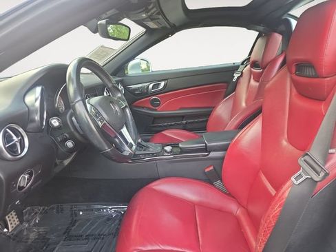 Used 2015 Mercedes-Benz SLK 250 w/ Premium Package image 9