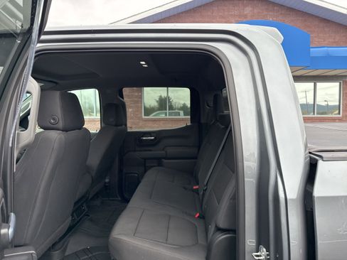 Used 2021 Chevrolet Silverado 1500 Custom w/ Safety Confidence Package image 13