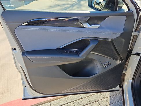 New 2026 Volkswagen Tiguan SE R-Line image 14