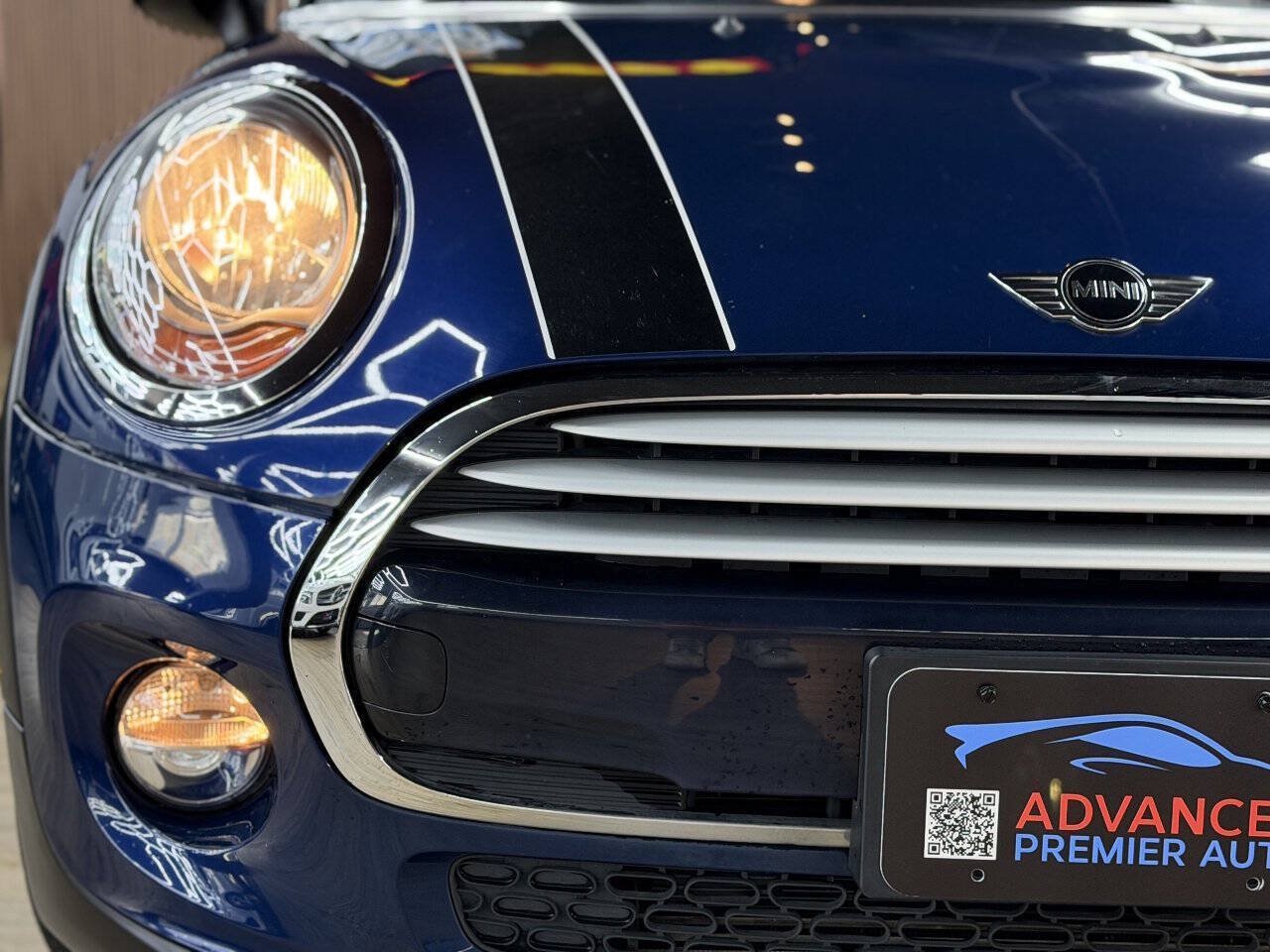 Used 2015 MINI Cooper 4-Door Hardtop FWD image 18