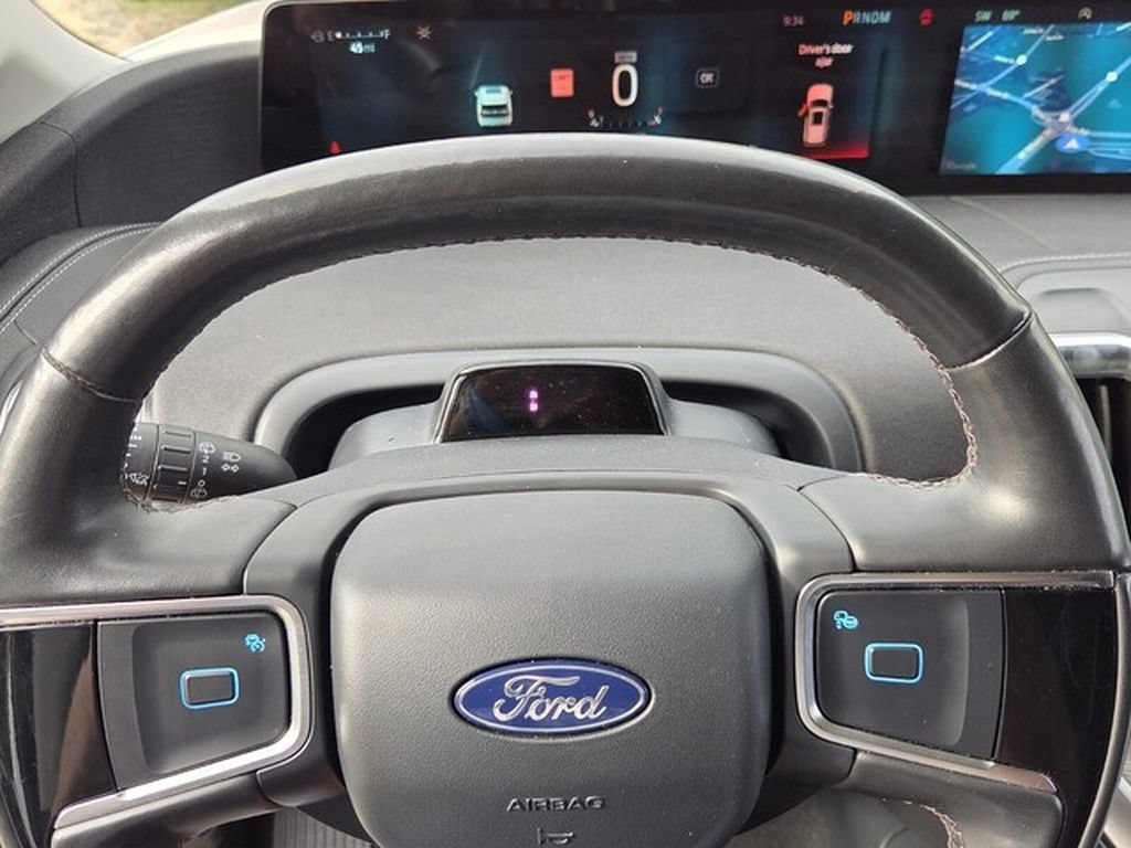 Used 2025 Ford Expedition Platinum AWD/4WD image 27