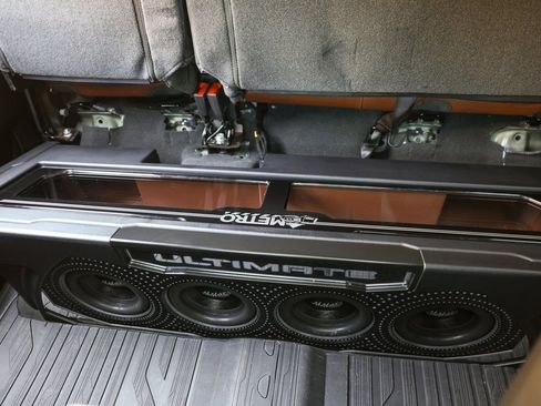 Used 2024 GMC Sierra 3500 Denali Ultimate image 42