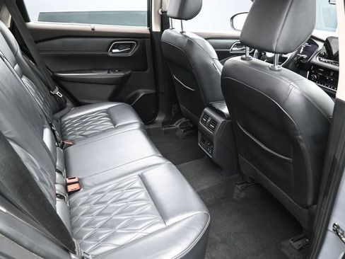Used 2021 Nissan Rogue Platinum FWD image 30