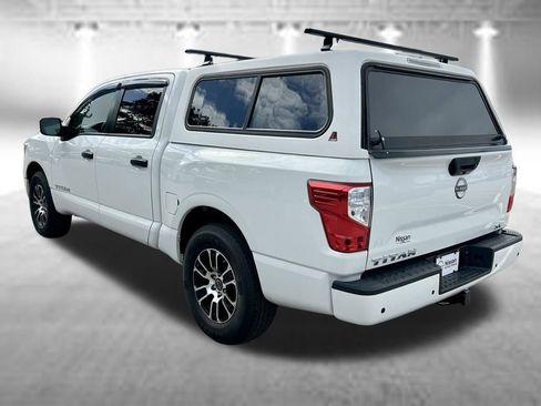 Certified 2023 Nissan Titan SV RWD image 9