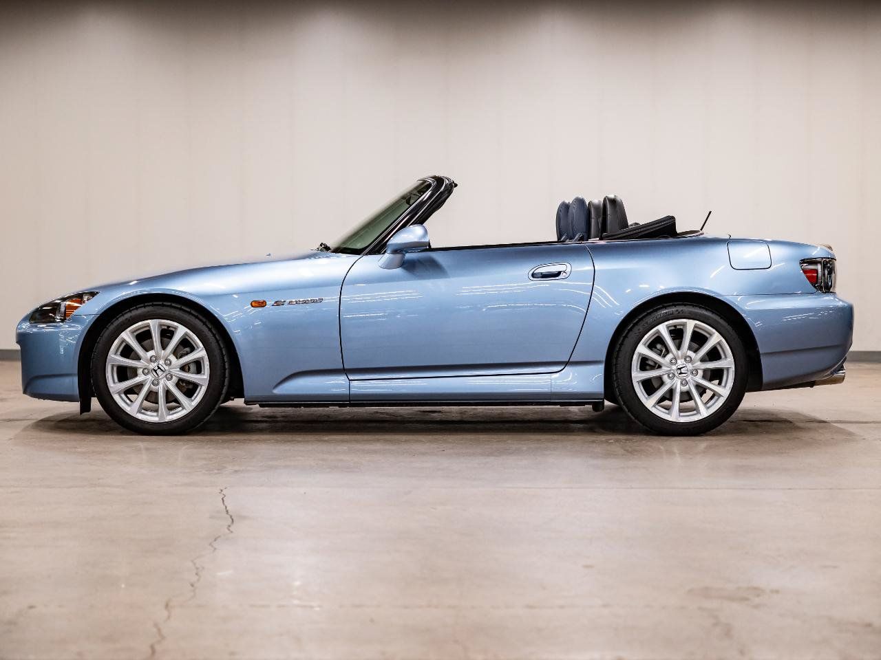 Used 2006 Honda S2000 image 29