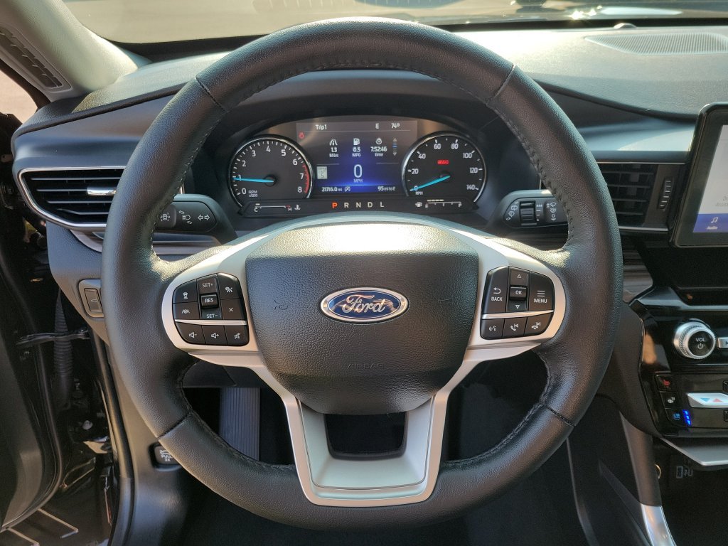 Used 2024 Ford Explorer Limited w/ Equipment Group 301A AWD/4WD image 25